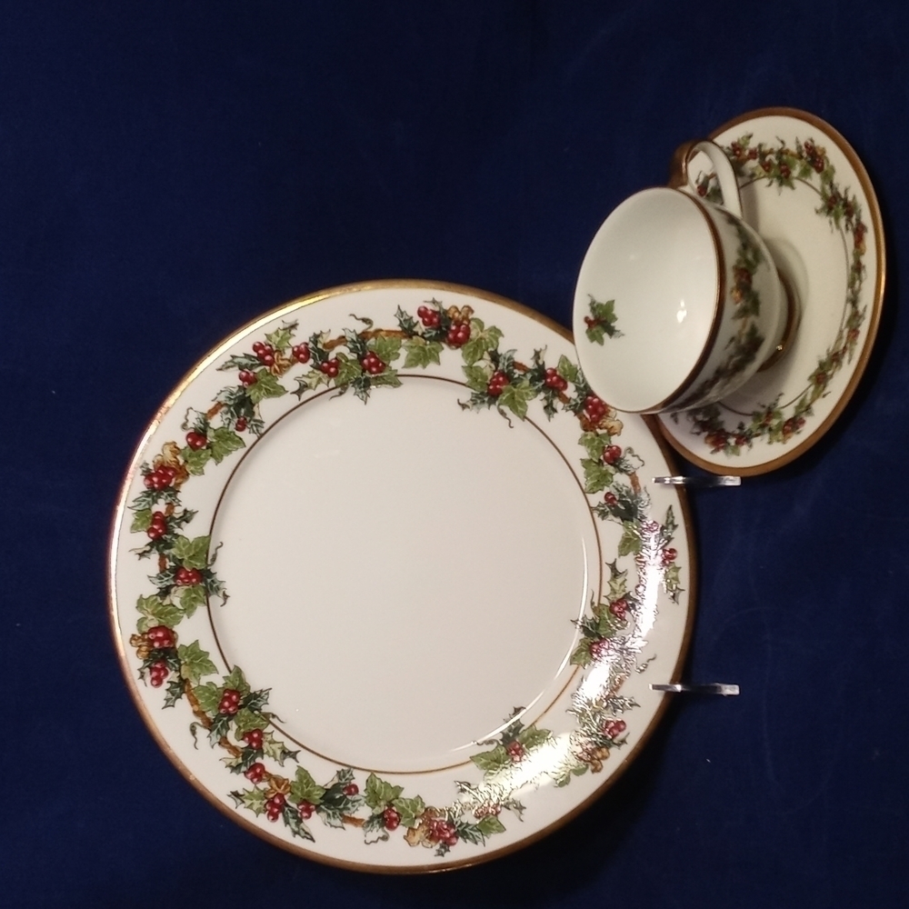 Royal GALLERY THE‎ HOLLY & IVY 1 SET